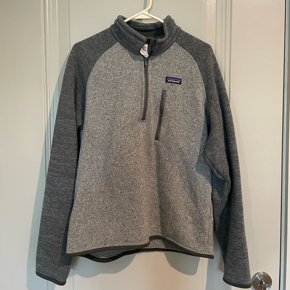 Men’s Patagonia 1/4 zip. Used, gray, adult medium